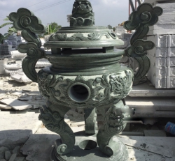 Mẫu lư hương đá đẹp cho công trình kiên trúc tâm linh gia tộc