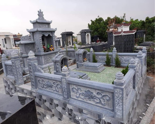 Khu lăng mộ đá tự nhiên sang trọng và bề thế 