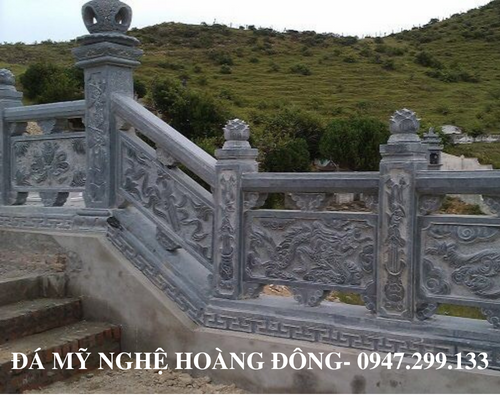 Mẫu lan can đá tự nhiên với họa tiết chạm khắc tỉ mỉ 