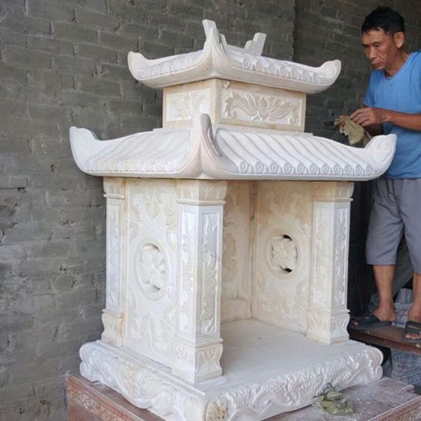 Mẫu bàn thờ có mái bằng đá hoa cương 