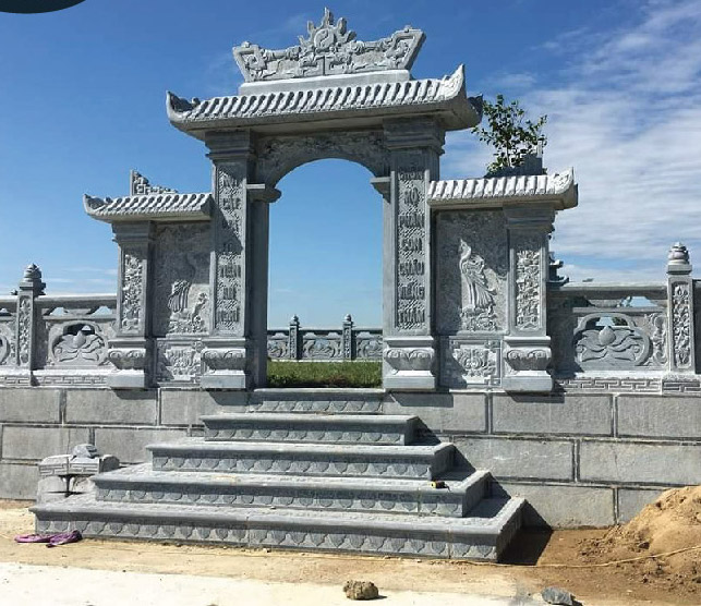 Mẫu cổng tam quan chất liệu từ đá xanh tự nhiên 