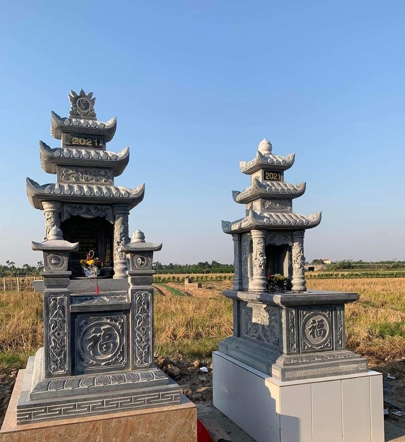 mẫu lăng mộ có mái che số 3 Hiện nay mộ đá có mái che bao gồm: mộ đá 1 mái, 2 mái, 3 mái