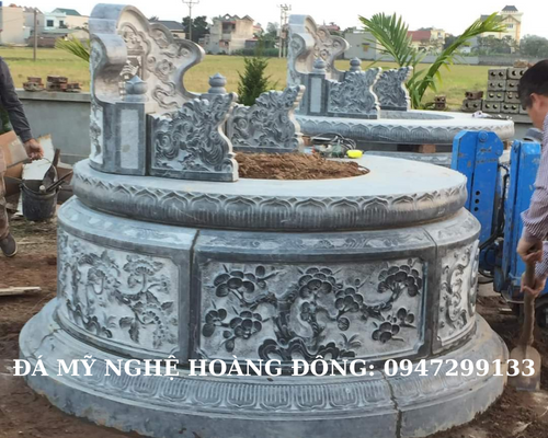 Mẫu mộ tròn bằng đá đẹp, chất lượng hiện nay hình 2 Mẫu mộ tròn chế tác từ đá xanh đen chạm khắc nổi bật